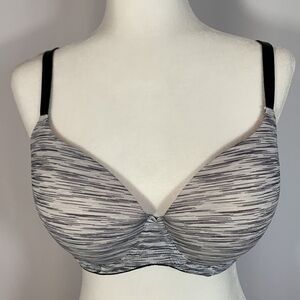 PINK Victoria’s Secret Grey Lightly Lined Bra 36DD